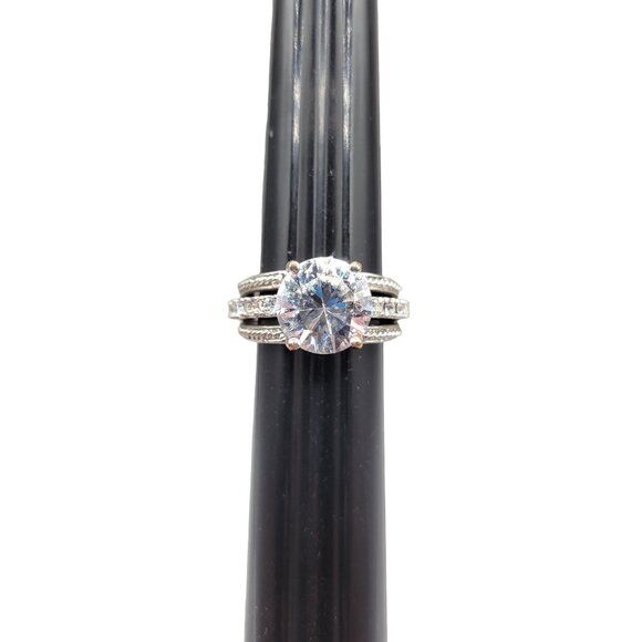 Cubic Zirconia CZ Cocktail Statement Ring Faceted Silver Tone Setting Size 8.25 - Picture 6 of 9